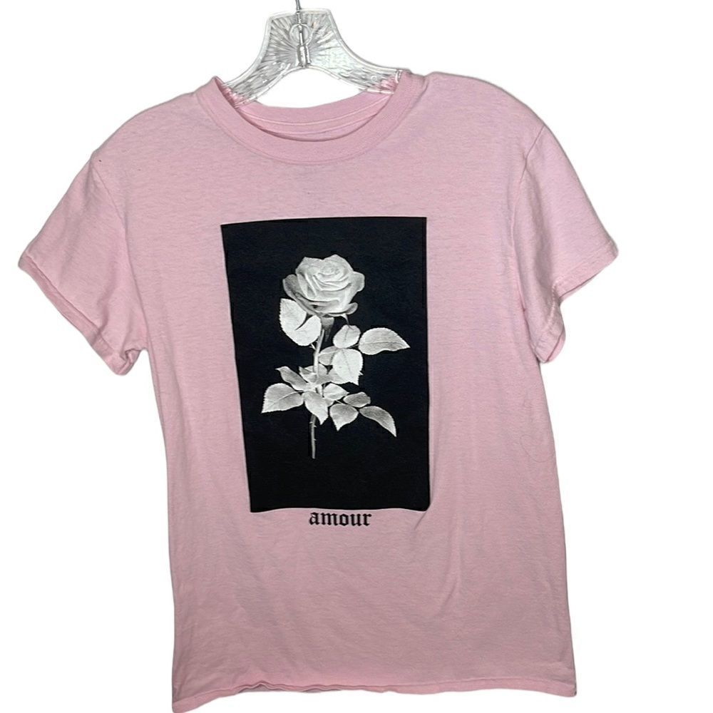 Men’s Artist Union Pink Short Sleeve T-shirt. Size Small.